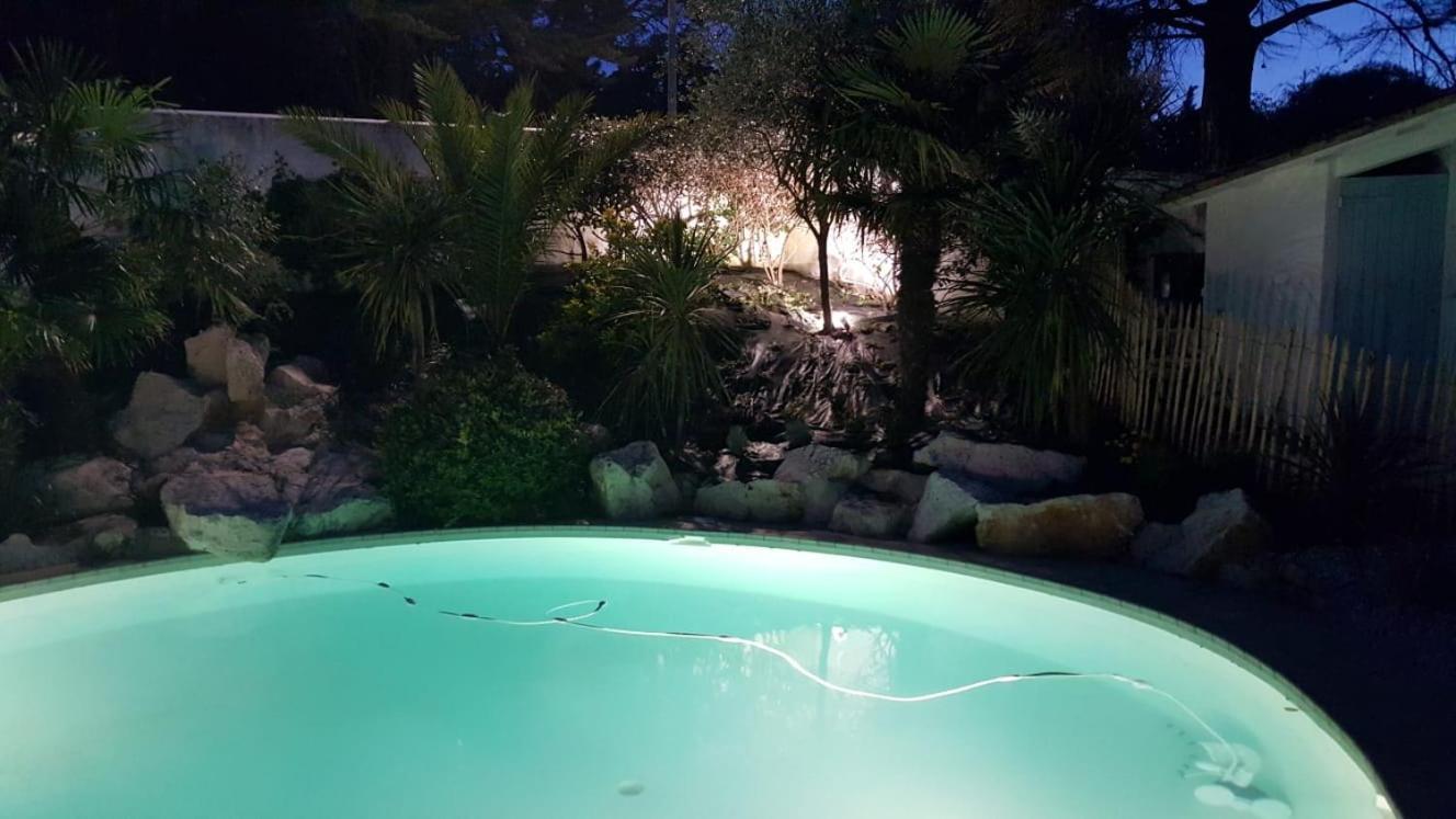 Tres Belle Villa Avec Piscine Le Bois-Plage-en-Re Ngoại thất bức ảnh